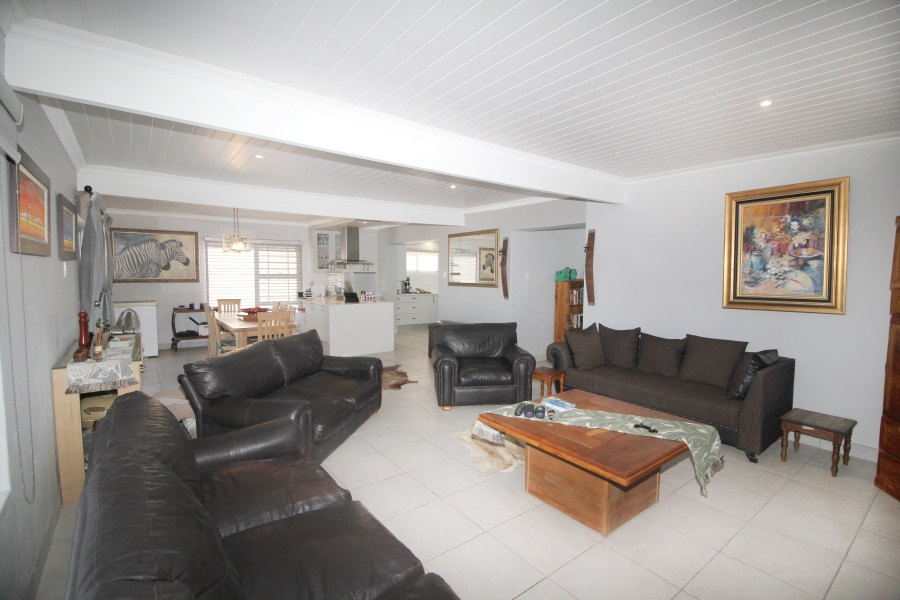 6 Bedroom Property for Sale in Dana Bay Western Cape